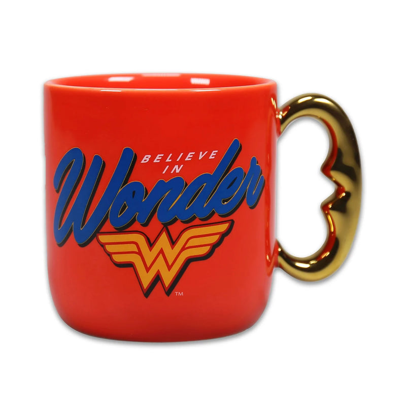 DC Comics - Wonder Woman Shaped Mug Boxed